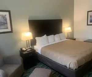 Photo 2 - Quality Inn Winder, GA