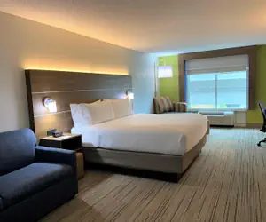 Photo 2 - Holiday Inn Express Hotel & Suites Somerset Central, an IHG Hotel