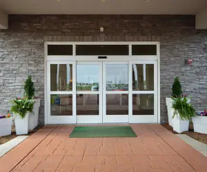 Photo 5 - Holiday Inn Hotel & Suites Bloomington Airport, an IHG Hotel