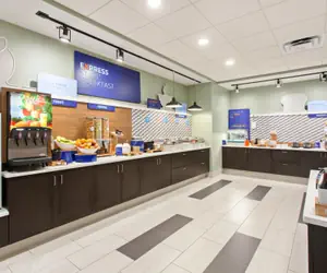 Photo 5 - Holiday Inn Express & Suites - Moses Lake, an IHG Hotel