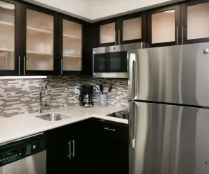 Photo 2 - Staybridge Suites Des Moines Downtown, an IHG Hotel