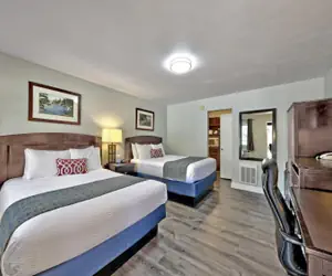 Photo 2 - Heavenly Inn Lake Tahoe