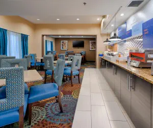 Photo 2 - Holiday Inn Express St. Paul South - Inver Grove Heights, an IHG Hotel