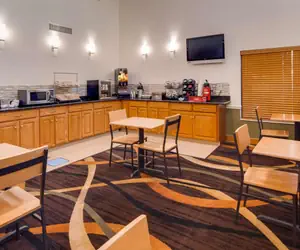 Photo 3 - Best Western Rayne Inn