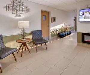 Photo 4 - Best Western Rayne Inn