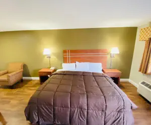 Photo 4 - Rodeway Inn