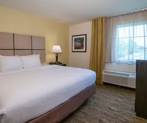 Photo 5 - Candlewood Suites - Baton Rouge - College Drive, an IHG Hotel