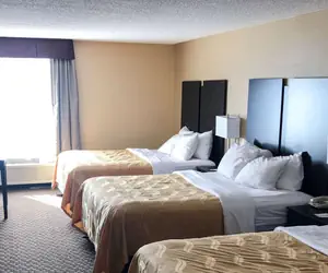 Photo 5 - Quality Inn & Suites Mendota near I-39