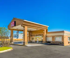 Photo 2 - Econo Lodge Inn & Suites