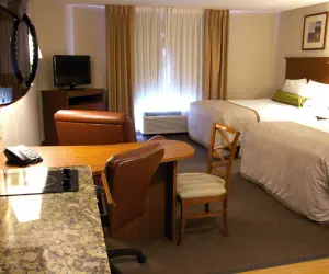 Photo 3 - Candlewood Suites Champaign-Urbana University Area, an IHG Hotel