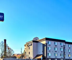 Photo 2 - Comfort Inn & Suites Vancouver Downtown City Center