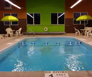 Photo 2 - Super 8 by Wyndham Plattsburgh