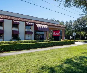Photo 4 - Red Roof Inn Ft Pierce