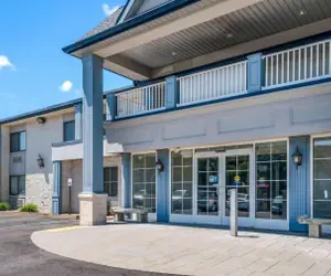 Photo 3 - Econo Lodge Quakertown