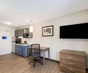 Photo 2 - Suburban Studios Sterling - Washington Dulles