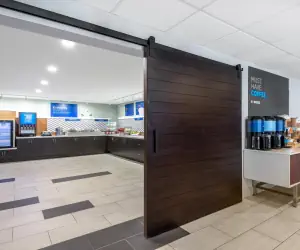 Photo 5 - Holiday Inn Express & Suites Wheat Ridge-Denver West, an IHG Hotel