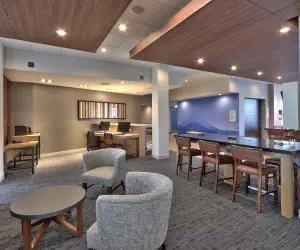 Photo 2 - Holiday Inn Express & Suites - Roswell, an IHG Hotel