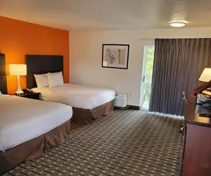 Photo 4 - Howard Johnson by Wyndham Spokane