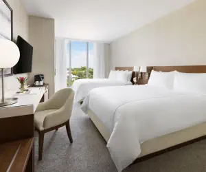 Photo 5 - The Altair Bay Harbor Hotel