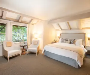 Photo 2 - Harvest Inn