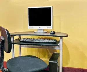 Photo 5 - Days Inn by Wyndham Louisville Airport Fair and Expo Center