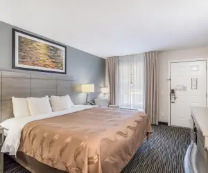 Photo 5 - Quality Inn Gallatin-Nashville Metro