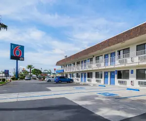 Photo 2 - Motel 6 Lost Hills / Buttonwillow Racetrack