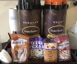 Photo 5 - Super 8 by Wyndham Lynnwood