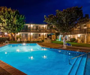 Photo 4 - Best Western Plus Santa Barbara