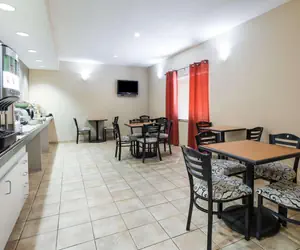 Photo 3 - Quality Inn & Suites Lake Charles South