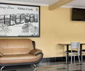 Photo 4 - Super 8 by Wyndham Whites Creek/ Nashville NW Area