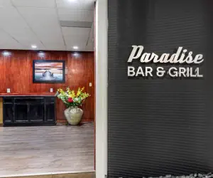 Photo 4 - Best Western PLUS Lake Front Hotel