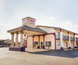 Photo 3 - OYO Hotel Texarkana North Heights AR Hwy I-30