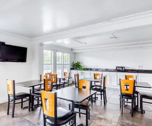 Photo 4 - OYO Hotel Baton Rouge East I-12 Louisiana