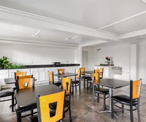 Photo 3 - OYO Hotel Baton Rouge East I-12 Louisiana