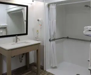 Photo 5 - Quality Inn Scottsboro US-72-Lake Guntersville Area