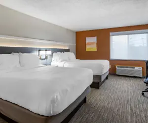 Photo 4 - Comfort Inn Paramus - Hackensack