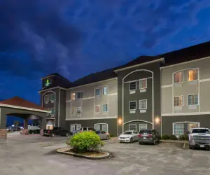 Photo 3 - La Quinta Inn & Suites by Wyndham Broussard - Lafayette Area