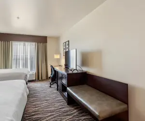 Photo 3 - Cobblestone Hotel & Suites - Little Chute