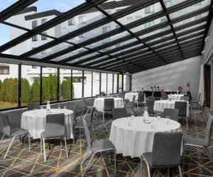 Photo 2 - Holiday Inn Hasbrouck Heights-Meadowlands, an IHG Hotel