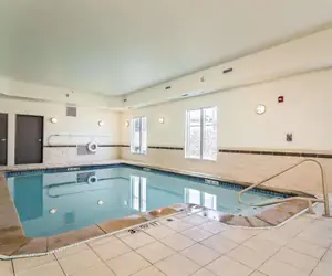 Photo 2 - Sleep Inn & Suites - Fort Scott