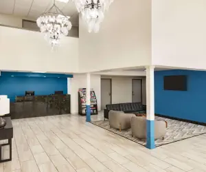 Photo 5 - Baymont by Wyndham Blackwell I-35