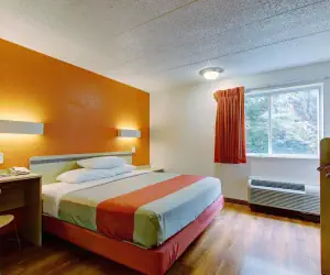 Photo 2 - Motel 6-York, PA - North