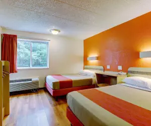 Photo 5 - Motel 6-York, PA - North