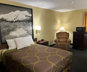 Photo 2 - Super 8 by Wyndham Trinidad