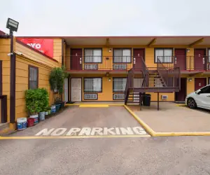 Photo 3 - Oyo Hotel Odessa TX, East Business 20