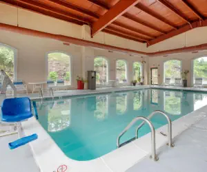 Photo 2 - BEST WESTERN PLUS Poconos