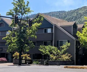 Photo 5 - The Bard's Inn - BW Signature Collection by Best Western