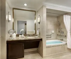 Photo 5 - Balboa Bay Resort