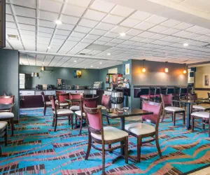 Photo 4 - Best Western Dutch Valley Inn